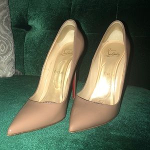 Christian Louboutin So Kate